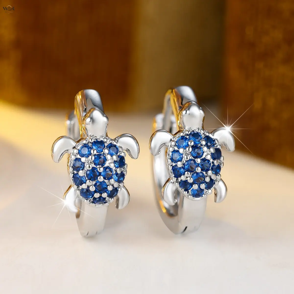 Women's Gold-Tone Crystal Pave Animal Shape Hoop Earrings, Copper Base, 1.36cm Small Turtle Design with Sparkly Shell, Lightweight Comfortable Fashion Costume Jewelry for Daily Wear, Party Gift