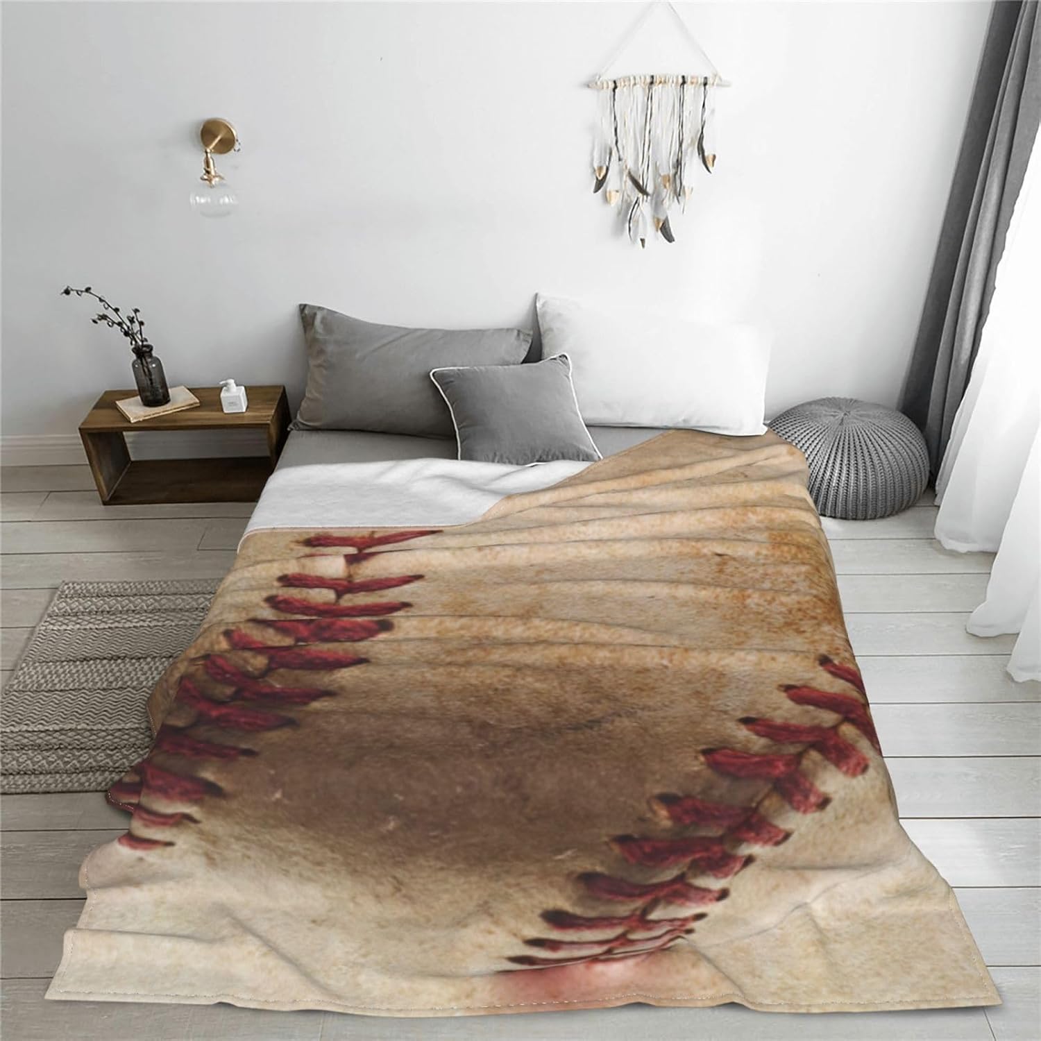 BLUBLU Baseball Flannel Blanket, lightweight and comfortable, suitable for bedroom, living room, sofa, size 50 inches x 40 inches: Home and Kitchen