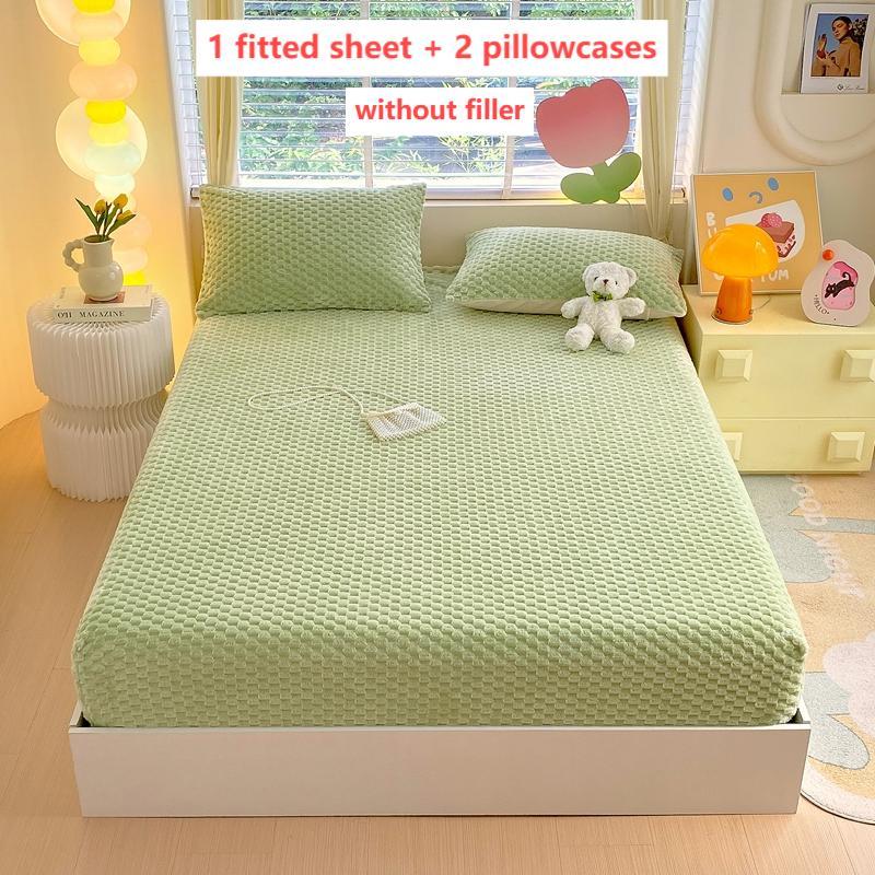 Thickened Cartoon Bedding Set, 1 Count Fitted Sheet & 2 Counts Pillowcase without Filler, Warm Touch Dustproof Soft and Comfortable Bedding, Soft Breathable Sheet, Bedding Sheets, Suitable for Bedroom and Guest Rooms #GLOBAL PICKS