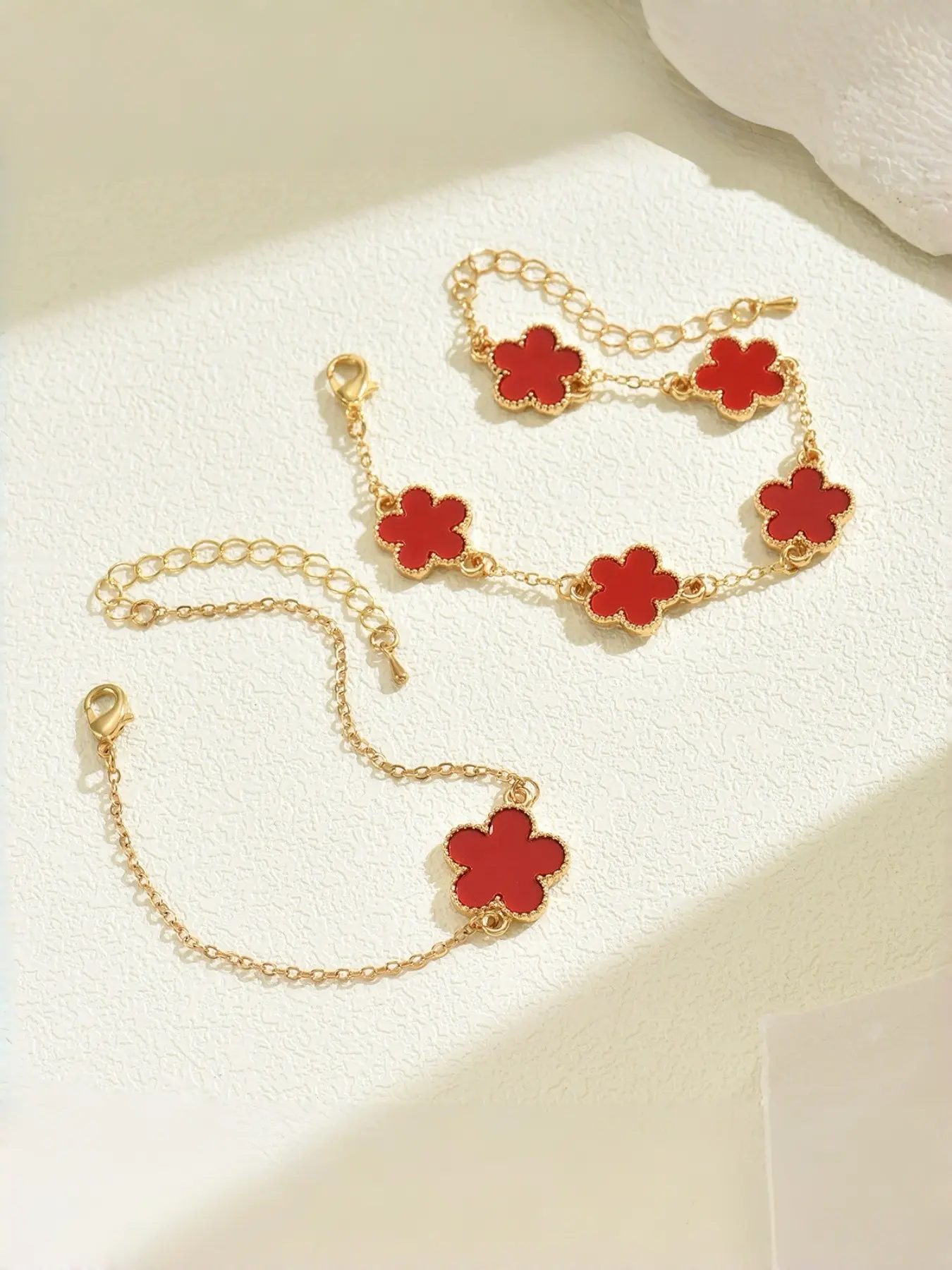 Floral Unique Design Oil Drop Bracelet, Versatile Hand Jewelry, Stylish Accessory for All Occasions, Perfect Gift Idea