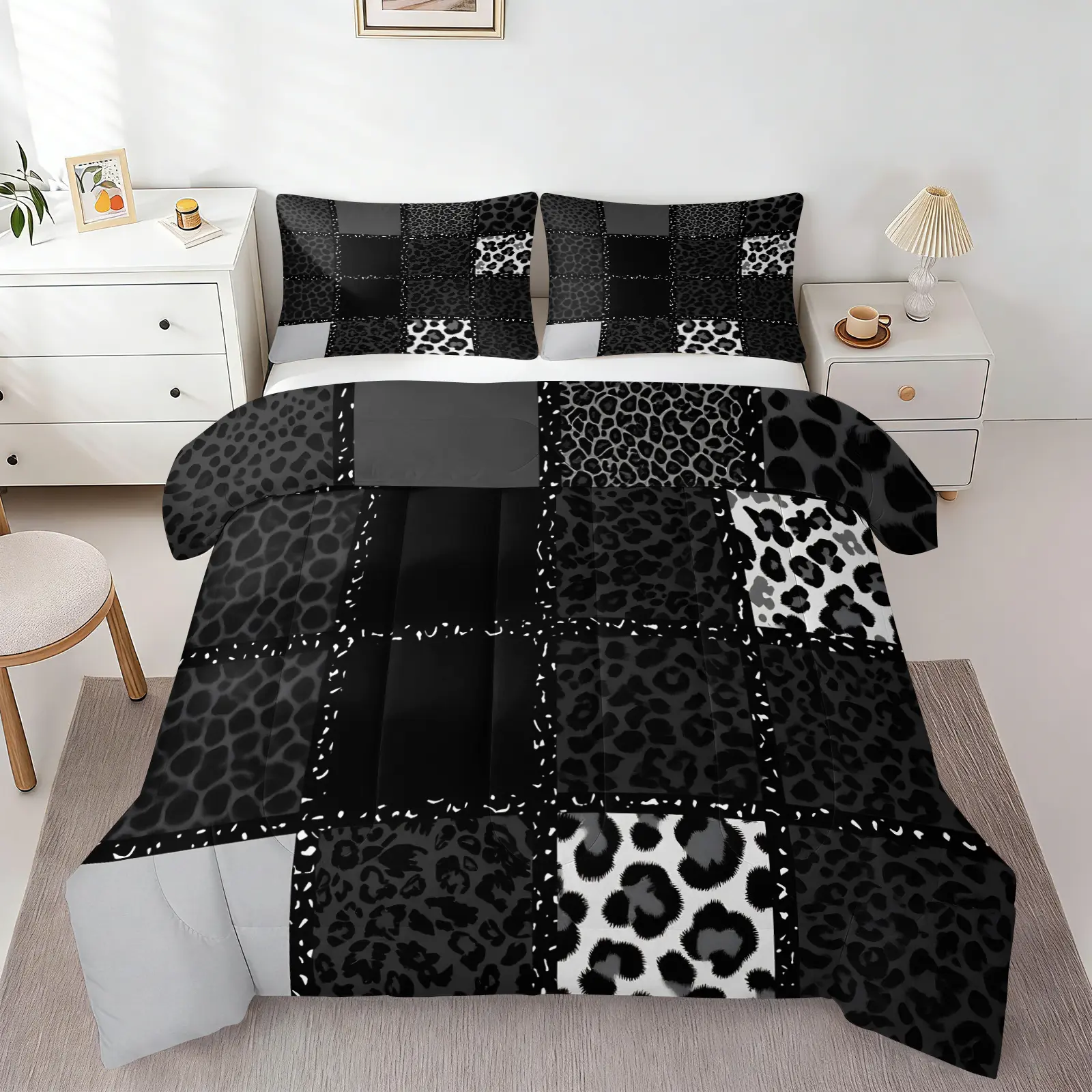 Black White Grey Leopard Patchwork Quilted Comforter Set, 1 Comforter + 1/2 Pillowcases, Multi Tone Cheetah Solid Block Bedding All Size, Soft Anti-Fade Fabric, Neutral Y2K Animal Print Bed Set, Animal Print Lover Gift Bedroom Decor