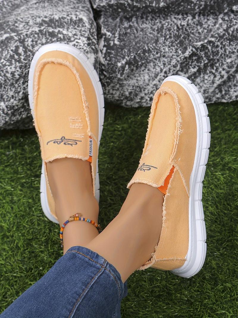 Men'S And Women'S Casual Loafers with Floral Embroidery- Made of Soft Fabrics, Featuring Non- Slip Rubber Soles, Lightweight And Comfortable for All Seasons. Casual Footwear |   Floral Embroidered Shoes |   Rubber- Soled Shoes