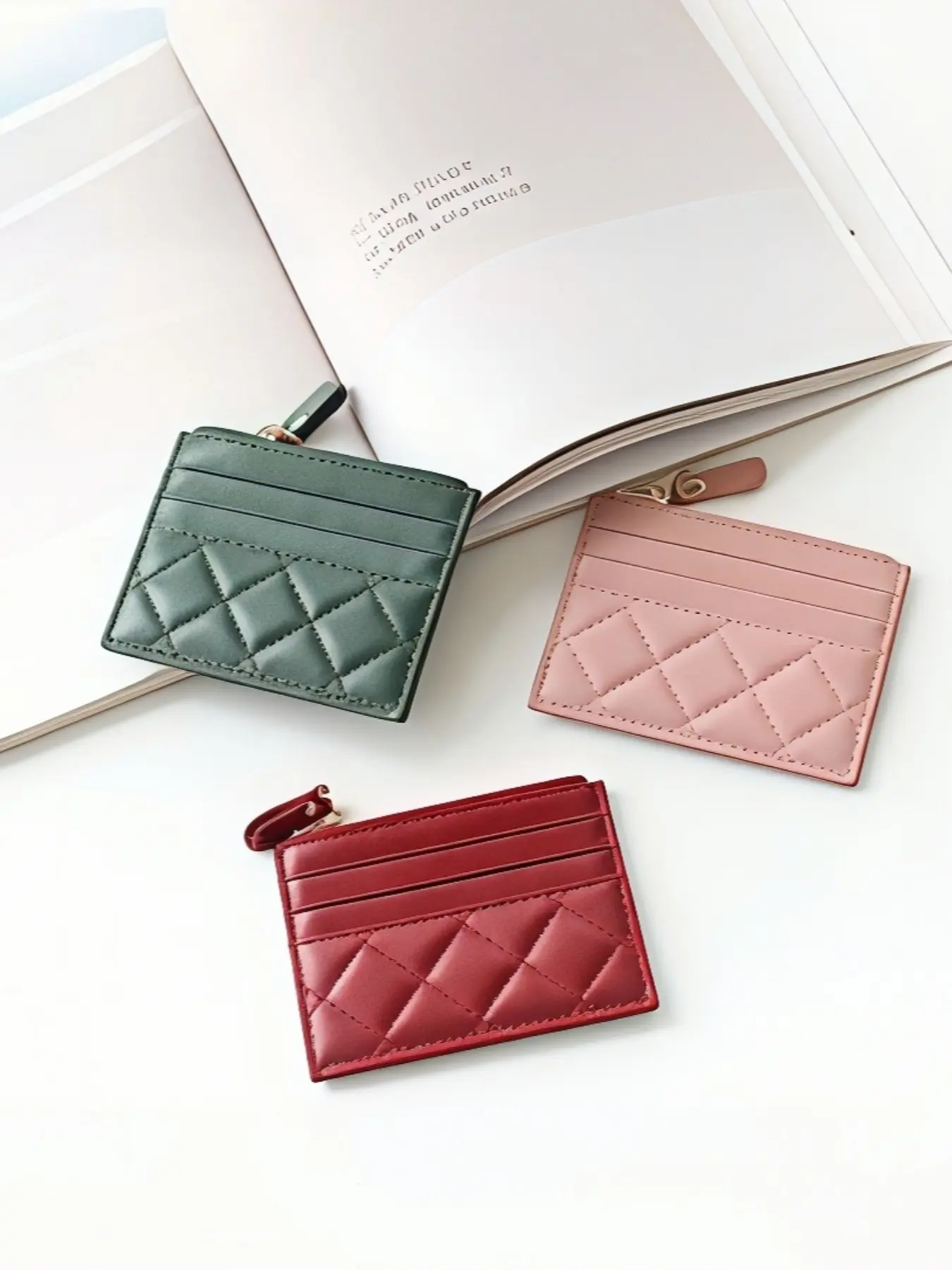 Women's Soft Leather Quilted Short Wallet, Ultra-Thin Zipper Mini Coin Purse, Compact Portable Card Holder, Small Convenient Storage Bag