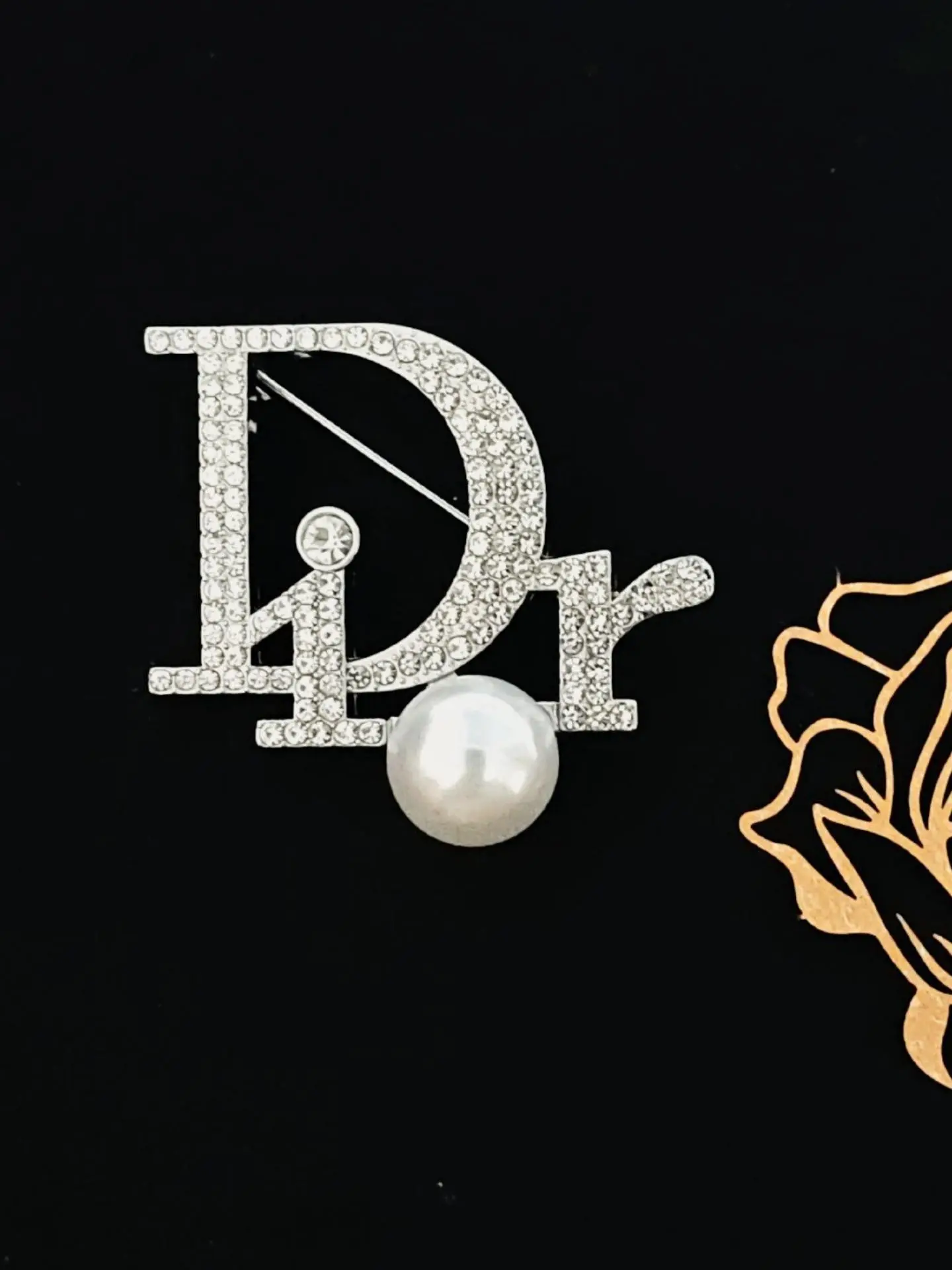 Luxurious Fashion Women's Sparkling Rhinestone Brooch, Suit Coat Pin, Elegant Jewelry Accessory, Perfect for Special Occasions