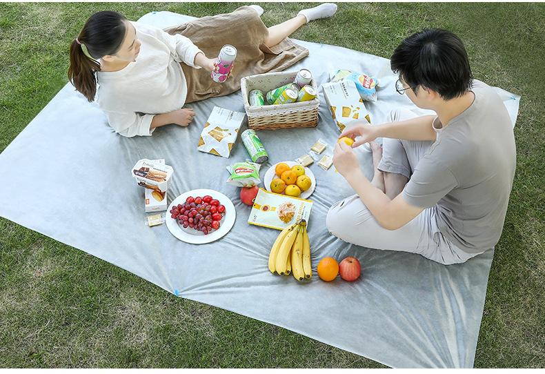FaSoLa disposable picnic mat, travel camping tablecloth, outdoor picnic waterproof thickened portable sand mat