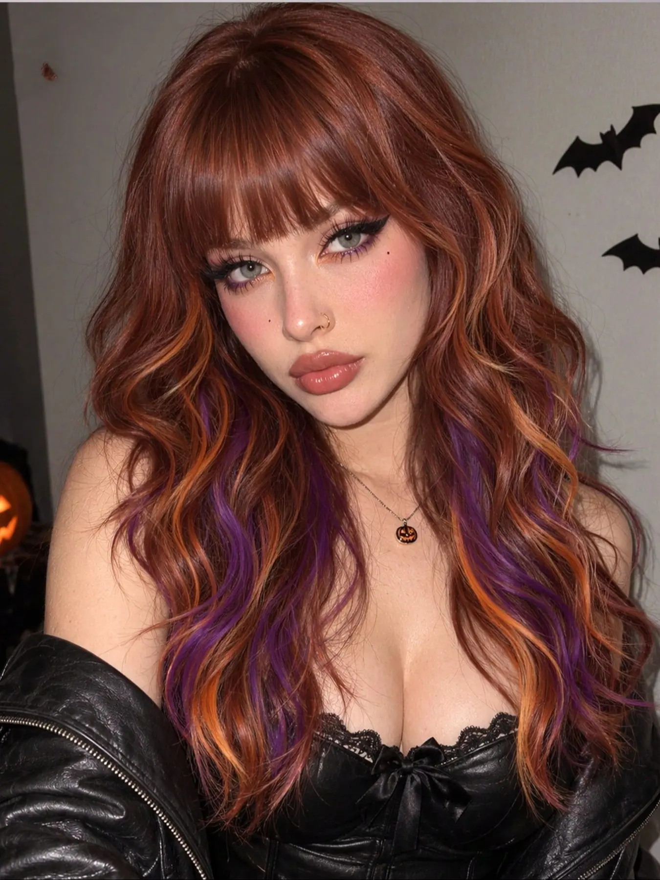 Halloween Long Wavy Wig for Women, Bangs Design, Synthetic Hair, Festival Cosplay Full Headpiece, All Seasons