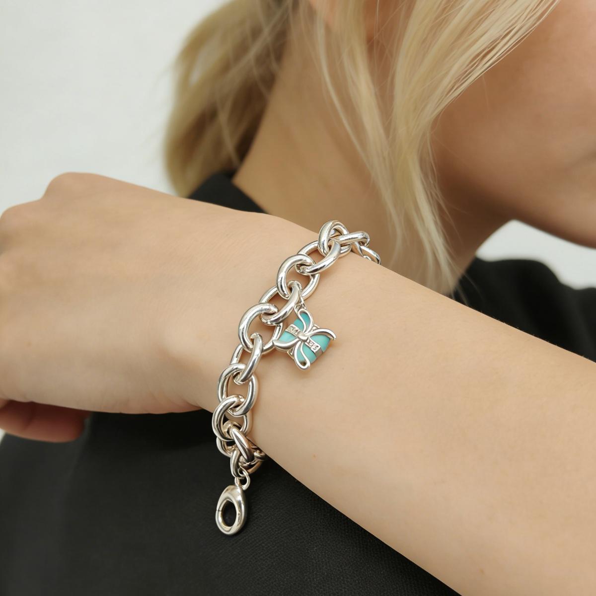 Luxury Silver Bracelet for Women Minimalist Gift Box Pendant Premium Figaro Chain