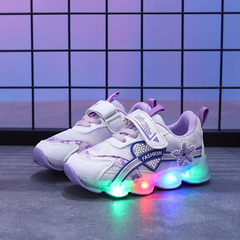 SHUJUAN Spring Girls' Light up Shoes Youngsters's Mesh Breathable Love Shoes Flower Light up Sports Shoes 1-6 Year Old Princess Shoes with Light up Luminous Girls' Sports Shoes Mesh Breathable Spring and Autumn New Youngsters Shoes Girls' Casual Lu