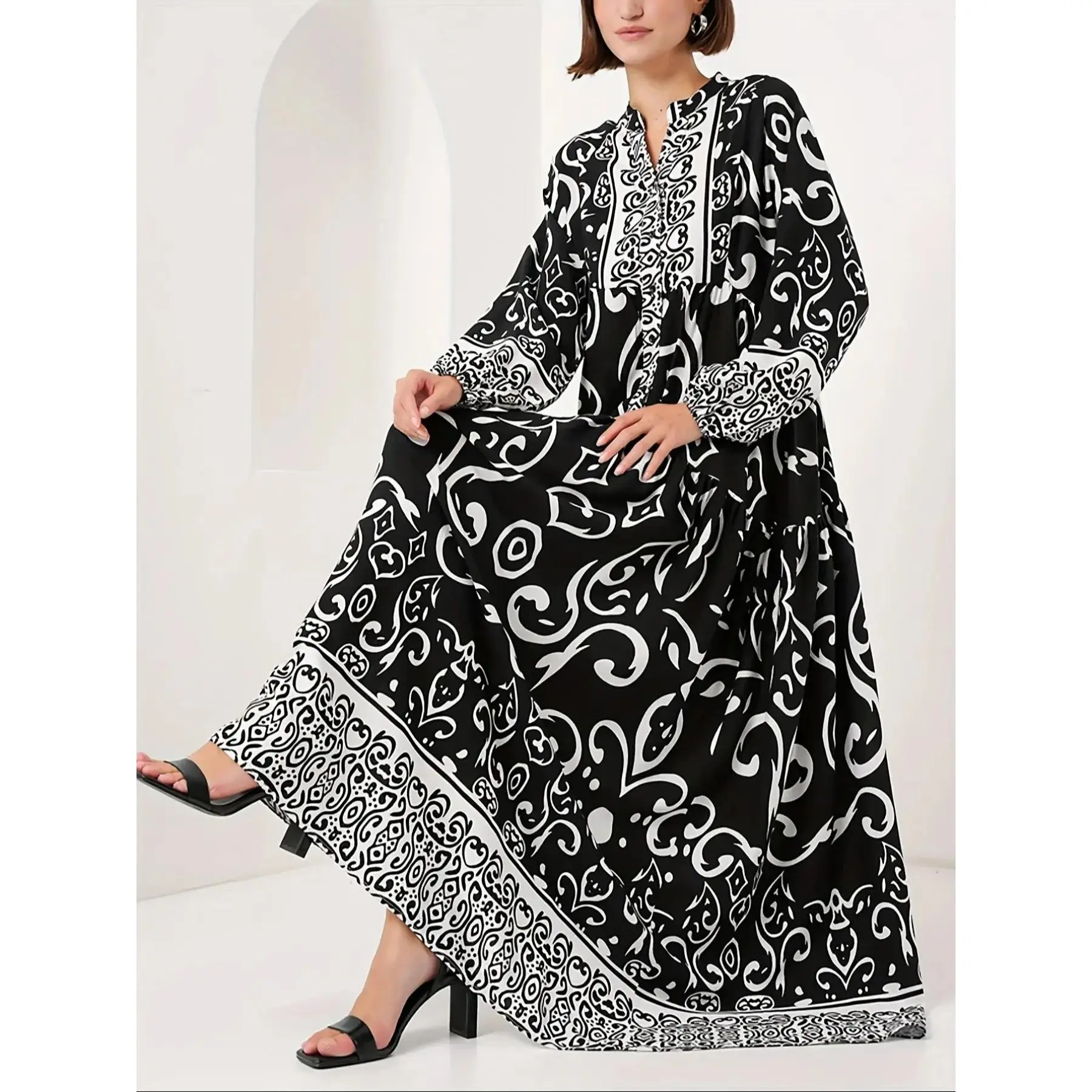 Elegant Long Dress Muslim Turkish Robe, Loose Fit V-Neck Islamic Print, Women's Long Sleeve Maxi Dress for Middle East Style, Classy Modest Dresses