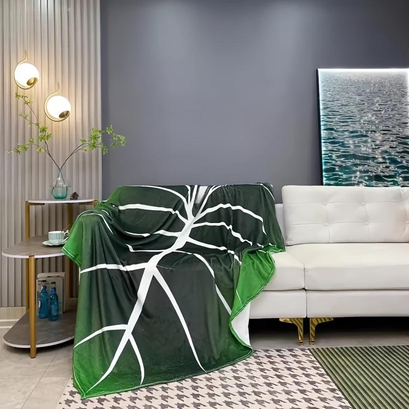 Novelty Leaf Design Flannel Blanket, 1 Count Soft Warm Durable Blanket for Home & Office, Machine Washable Blanket, Comfortable Blanket for Sofa, Bed & Couch