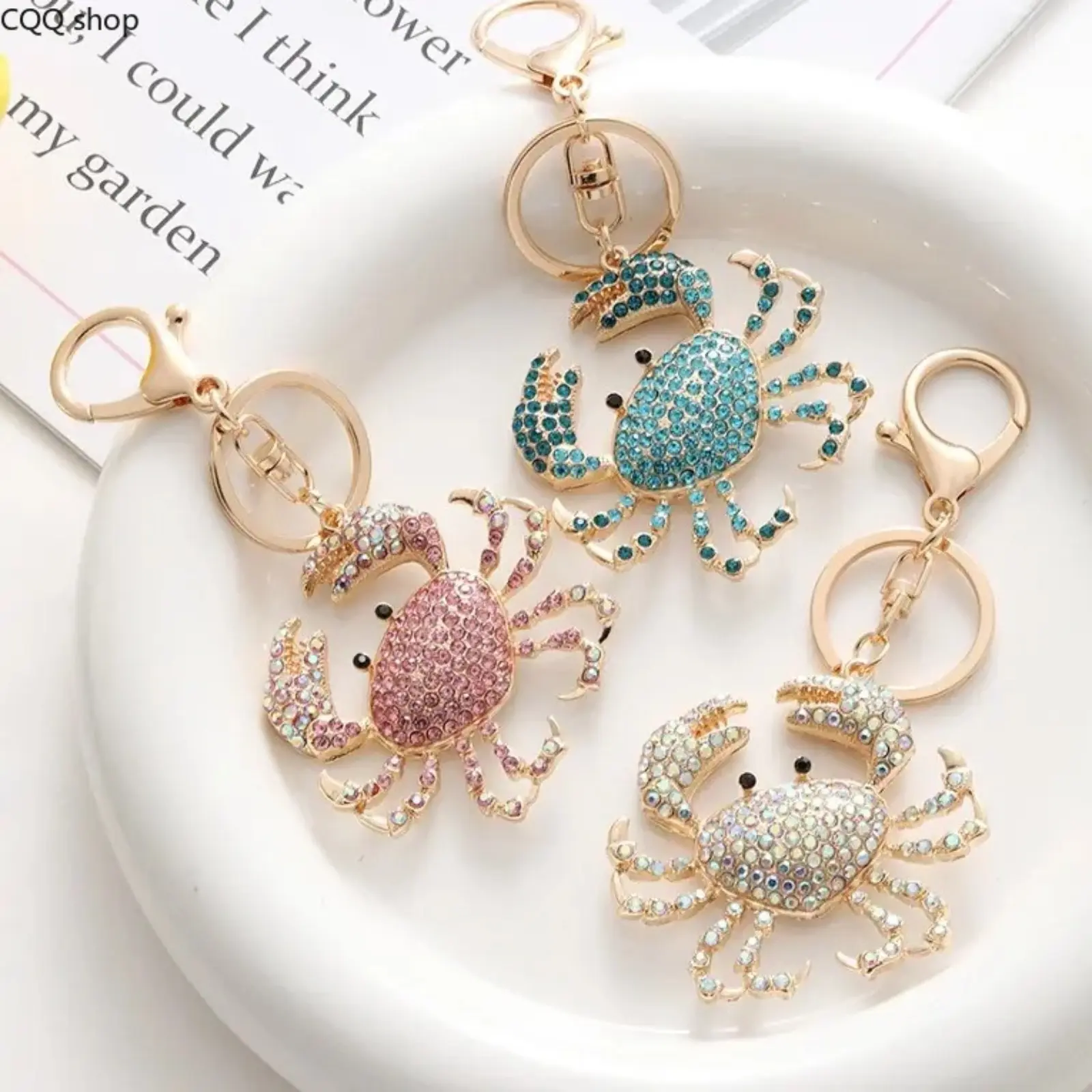 Viral Coastal Crab Bag Charm Keychain for Women - Rhinestone Ocean-Inspired Metal Purse Charm, Aesthetic Beachy Bag Accessory, Cute Statement Key Ring, Vacation Must-Have Gift for Tote Backpack