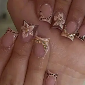 24pcs Medium-Length Square Nails, Nude Jelly Base, French Edge, Cream Animal Print, 3D Flowers, Rhinestones, Retro Party Nails