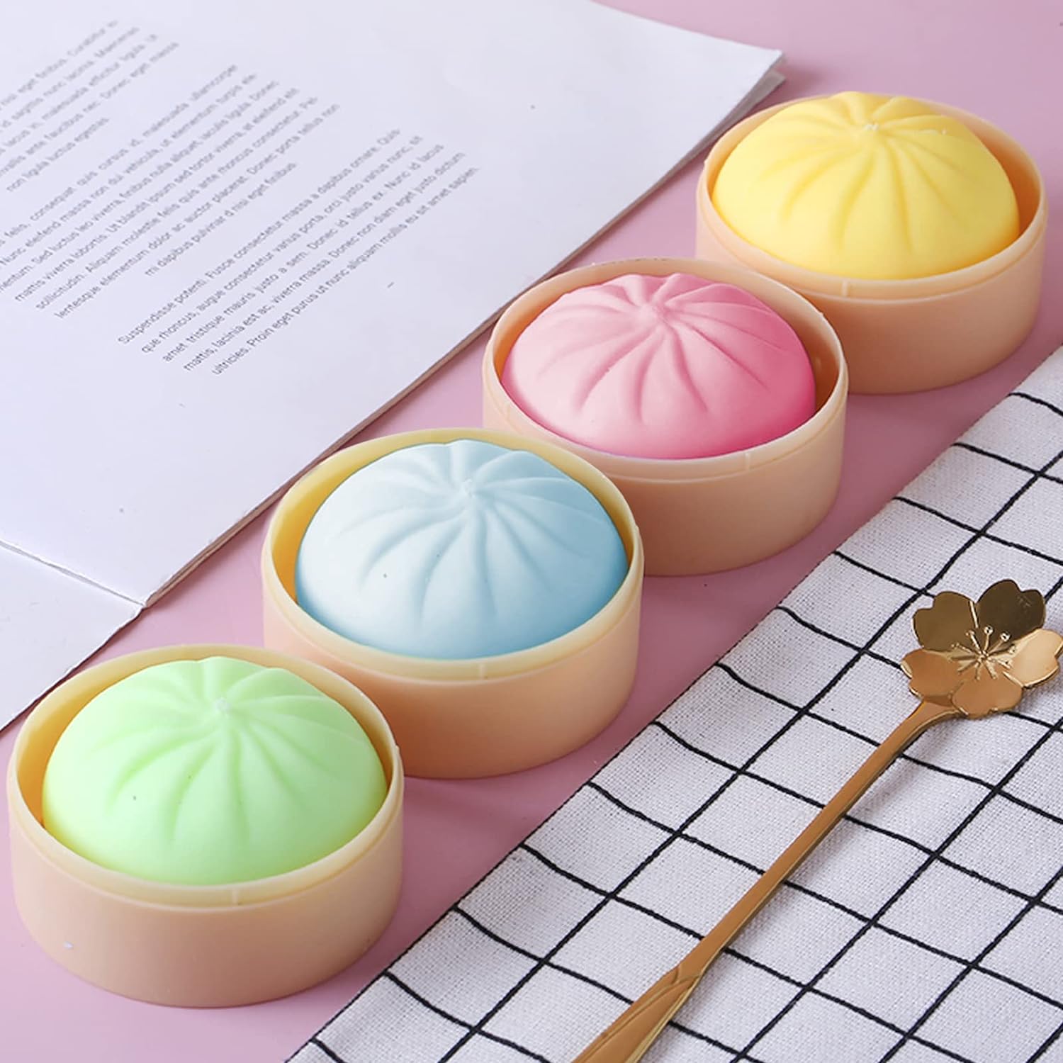 1PC Dumpling Stress Balls Fidget Sensory Toy Simulation Food with Little Steamer Squeeze Dough Ball Stress Relief Hand Toy