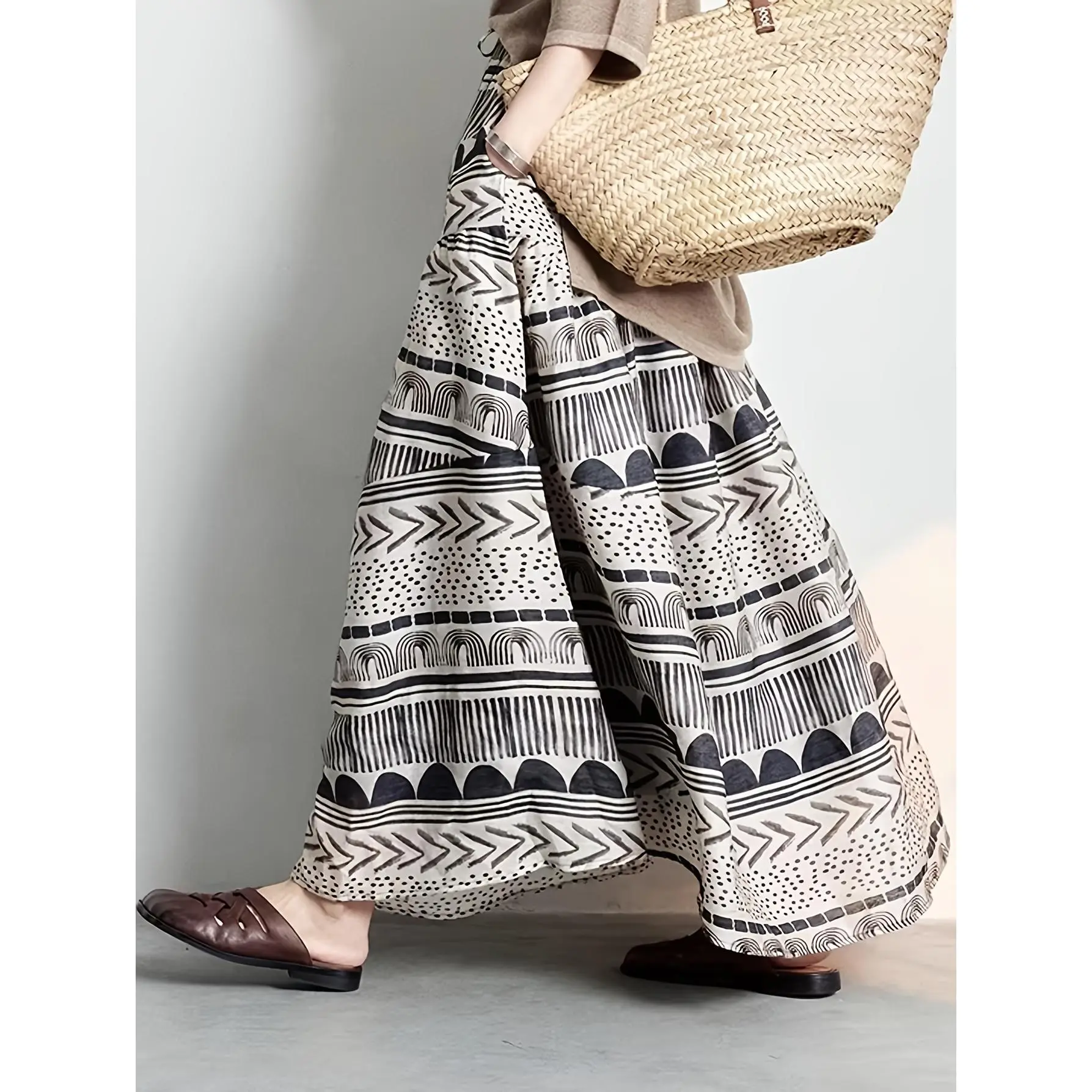 Women's Elegant A-Line Midi Skirt in a 1950s Retro Style with a High Waist and Geometric Polyester Print, 1950S Retro Style Skirts, Machine Wash, Fabric, Fit, Clothes, Regular Fit