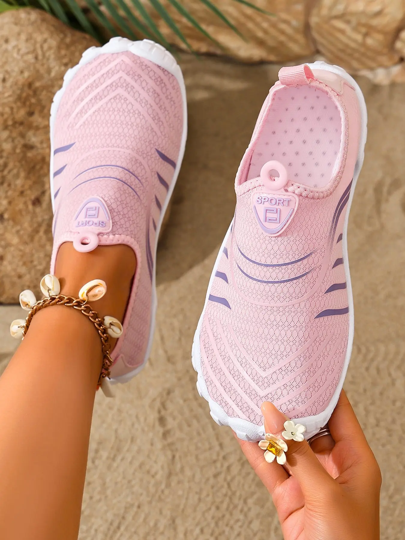 Women's Outdoor Hiking Shoes, Quick-Dry Breathable Non-Slip Water Shoes, Lightweight Soft Sole Slip-On Sports Shoes, Beach Pool Dive Shoes, Water Sports Footwear, Sporty Water Shoes