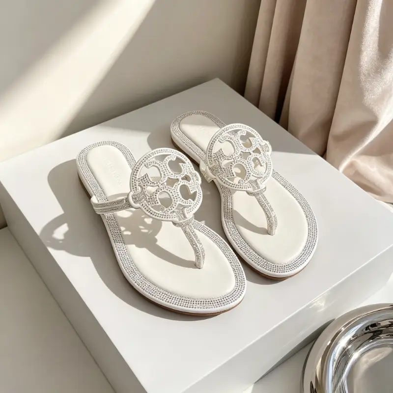 Sparkly Rhinestone Hollow Logo Thong Flip Flops For Women Flat Comfort Leather Slide Sandals Non Slip Lightweight Summer Beach Pool Travel Casual Dress Slippers Trendy Daily Walking Footwear