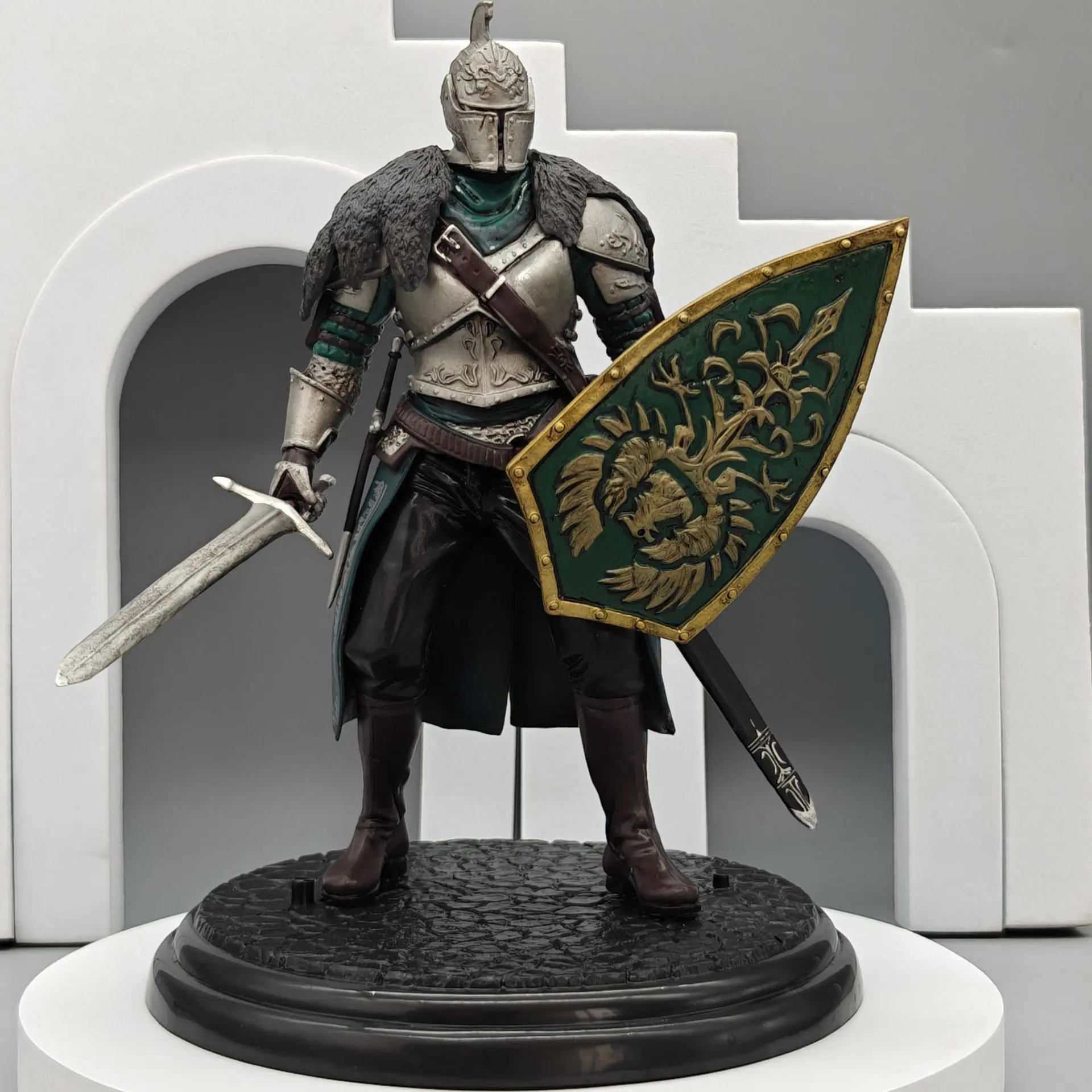Dark Souls Handmade Figure, Upper Class French Knight Model, Abyss Walker Arturus Soldier Sculpture, Collectible Action Character Figurine, Figurines Collectibles