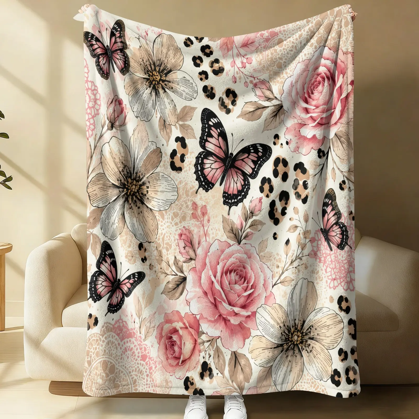 Sweet Cool Floral Butterfly Flannel Blanket, Rich Floral, Leopard & Plant Elements, Fluffy Soft Lightweight, Shed Resistant & Machine Washable, Office Nap Blanket, Sofa Throw, Home Decor, Luxury Romantic Gift