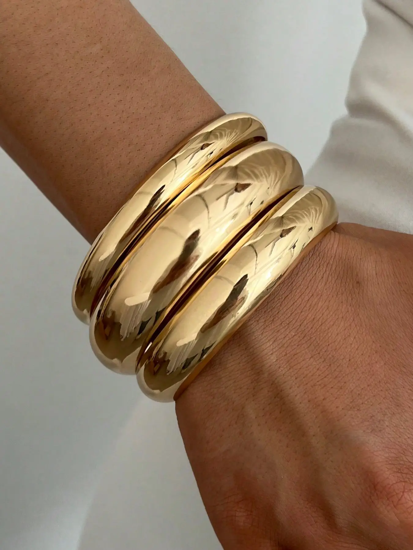 3-Piece Vintage Elegant Women's Wide Band Hoop Bracelet Set, Perfect for Daily Wear, Stackable, Gift Idea, Date Night, Party