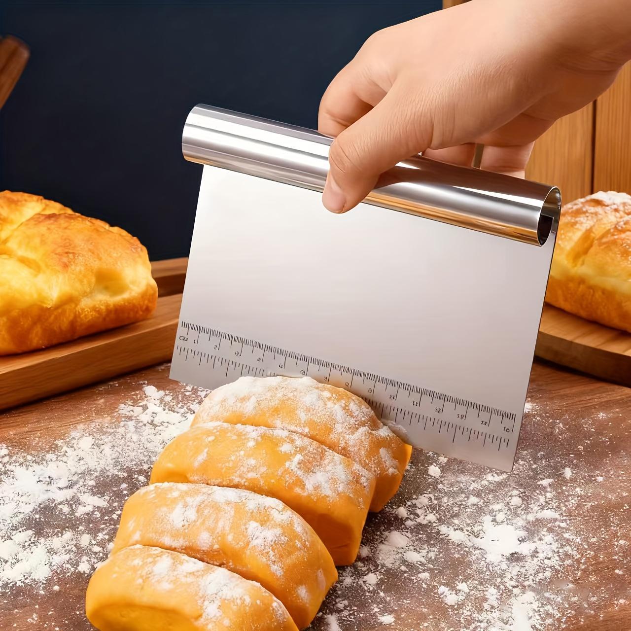 Stainless Steel Scraper with Size Markings for Cutting Dough, Scraping Cakes, And Handling Cream, Ideal for Baking