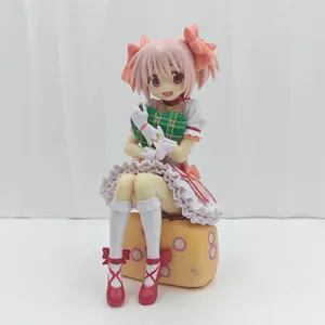 New Magical Girl Kagami Circular Desktop Model Handmade Figure, Sitting Standing Pose, Small Round Tabletop Decoration