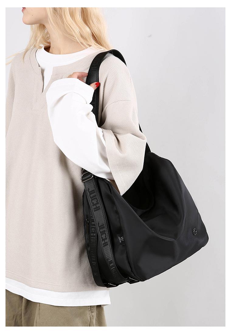 Nylon bucket bag, niche high-end large-capacity commuter tote bag, shoulder bag, multifunctional backpack