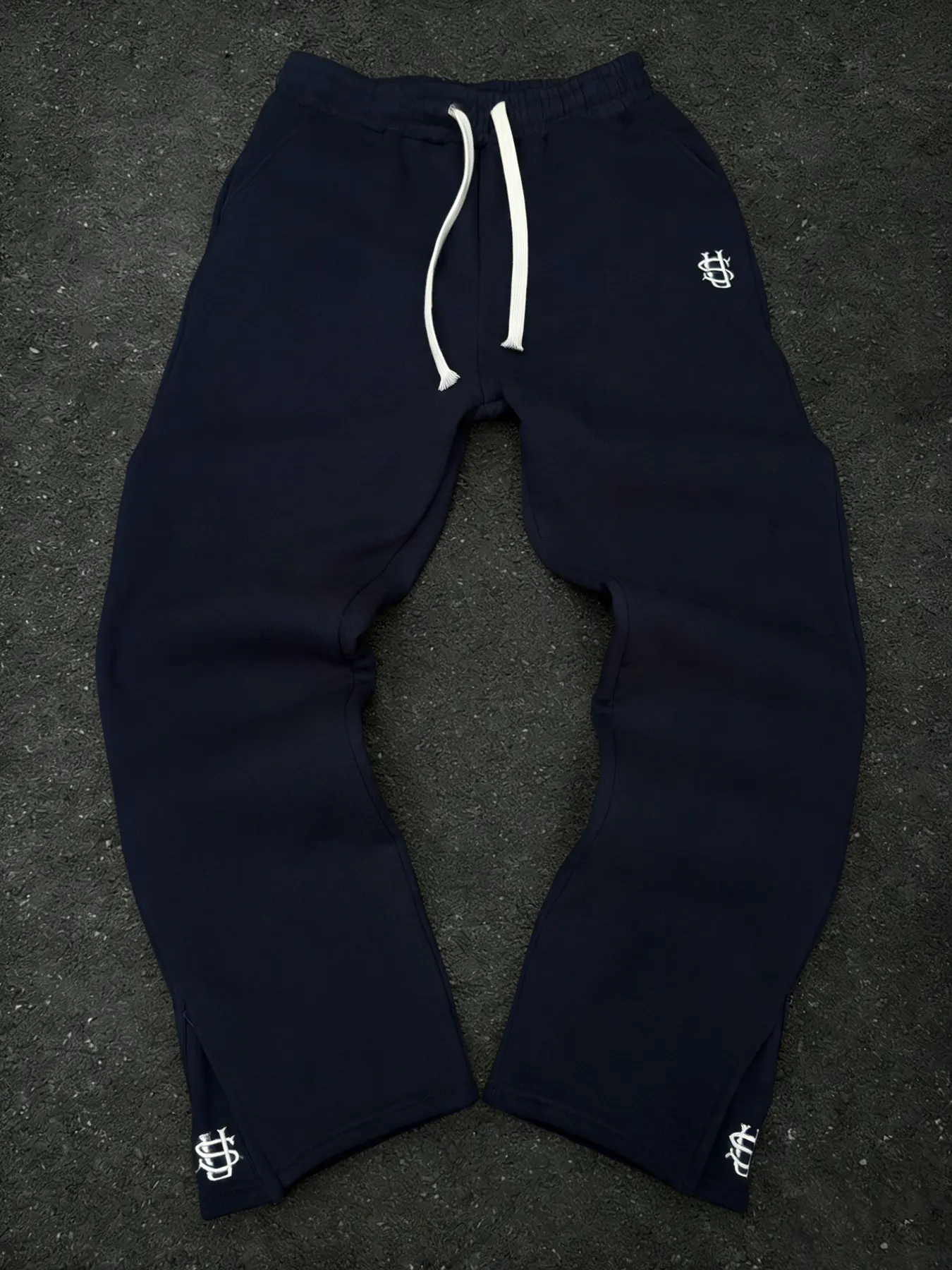 Men's Elastic Waist Straight Leg Sweatpants, Soft Fleece Wide Leg Jogger, Loose Fit Pocket Sports Pants, Athleisure Fitness Pants, Ideal for Fitness, Daily Wear, Street Style, Travel, Home Relaxation