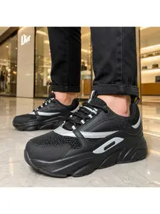 Multinational integrated minimalist niche unisex shoes refer to mainstream aesthetic standards of various regions, sleek grand shape fits cross-style outfit combinations, caters to international dressing aesthetic preferences and masters varied trendy dai