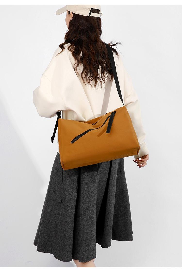 8326 Women's Large-capacity Casual Solid Color Small Square Bag 2026 New Lightweight Multi-compartment Shoulder Messenger Bag