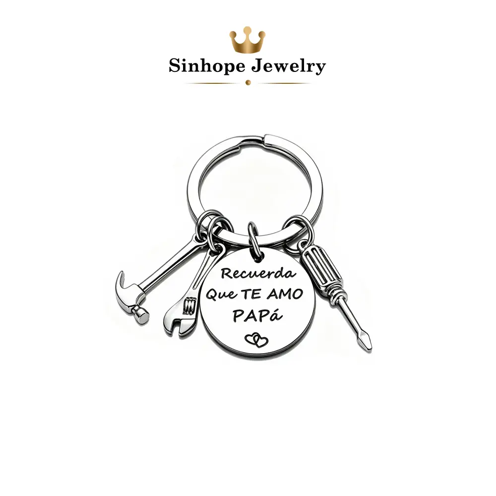 Spanish Papá Keychain Gift, Mini Hammer Wrench Screwdriver Tool Charms Key Ring, Engraved "Recuerda Que TE AMO PAPÁ" Keychain, Father’s Day Gift for Dad, Latino Dad Appreciation Keepsake Jewelry