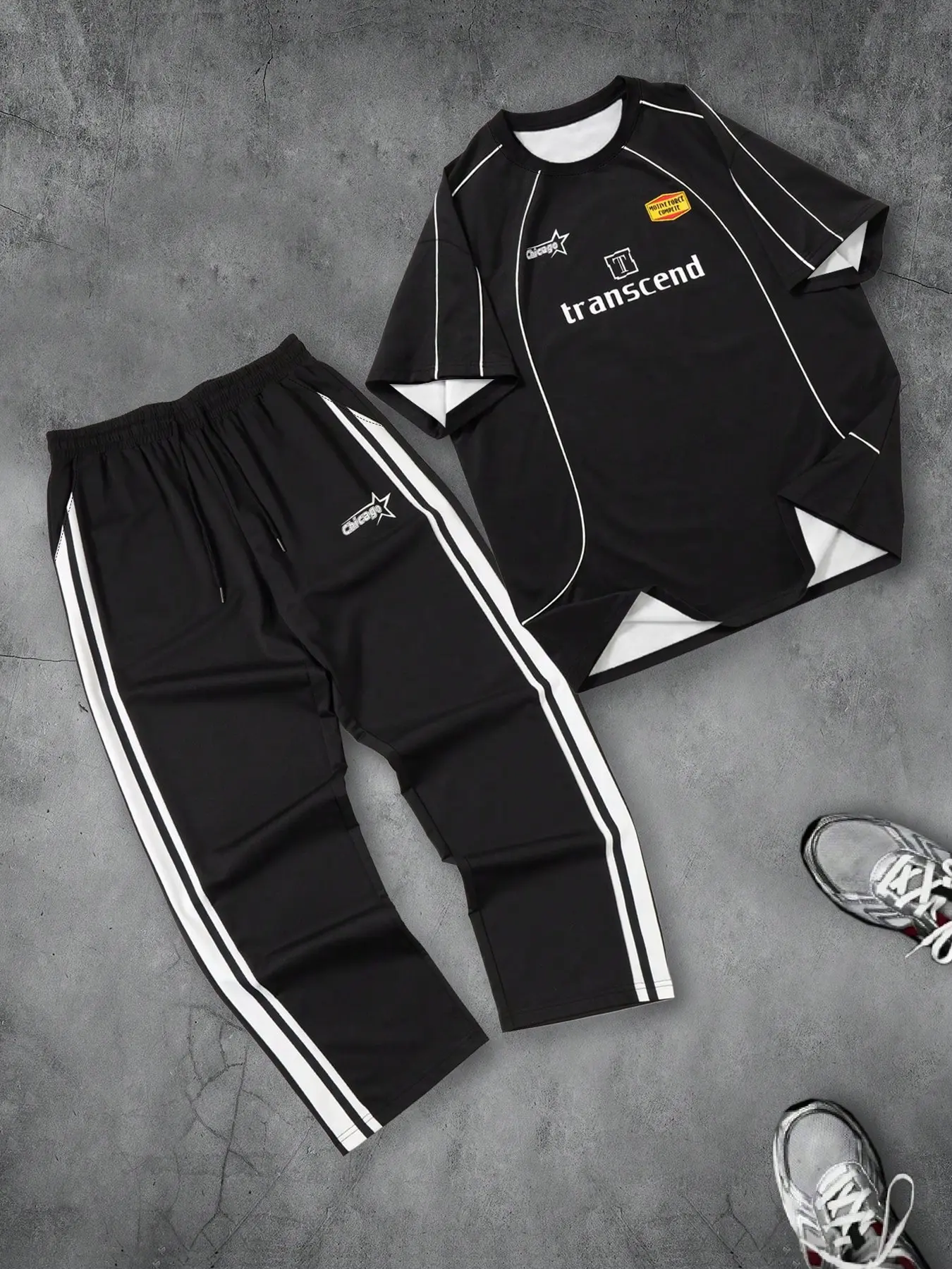 Men's "transcend" Letter Print 2-Piece Tracksuit, Casual Loose Tracksuit, Short Sleeve Soccer Jersey Tee & Side Stripe Wide Leg Pants Set, Casual Streetwear Outfit, Summer Y2K Sporty Style, Daily Hangouts, Lounging, Viral TikTok Essential