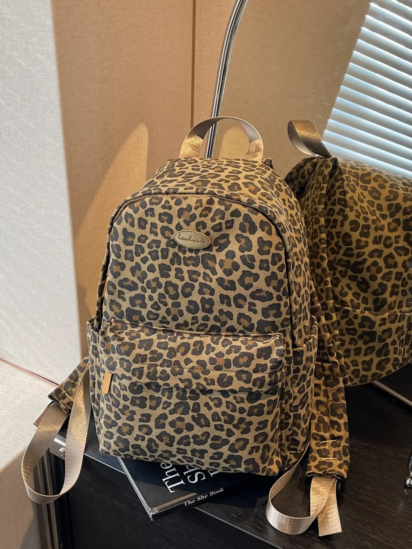 2026 New Retro Leopard Print Backpack for Women, American Style Large Capacity Student Bag, Versatile Lightweight Canvas Backpack, Casual Backpack