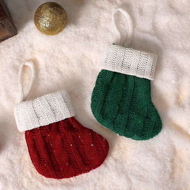 Christmas green knitted Christmas stockings small home decoration arrangement shopping mall window pendant mini Christmas stockings