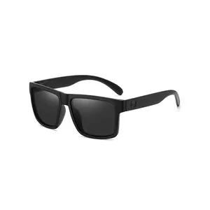 Polarized American Flag Sunglasses for Men and Women, Retro Square Blue Lens Driving Glasses, Fashion Beach and Outdoor Eyewear