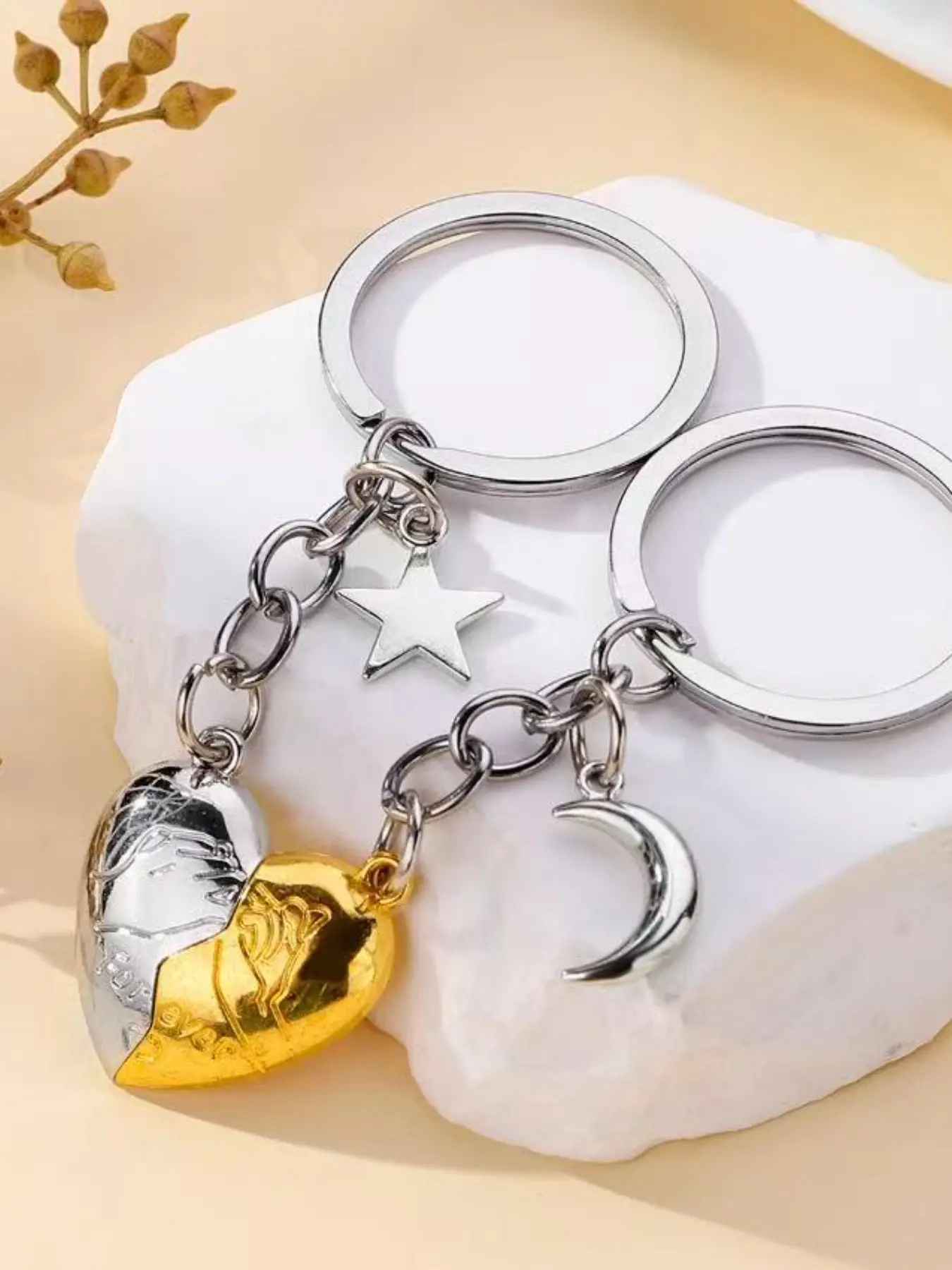 2pcs Magnetic Forever Heart Keychains bag Pendant Couple Valentine's Day Gift