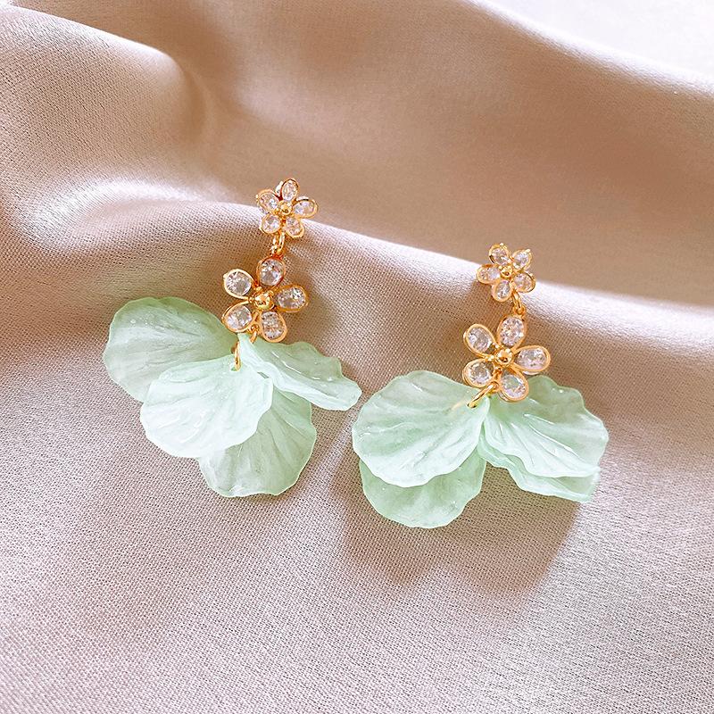 New Style Best-Selling French High-End Pearl Flower Earrings, Small-Scale Design Stud Earrings, Elegant Women's Jewelry