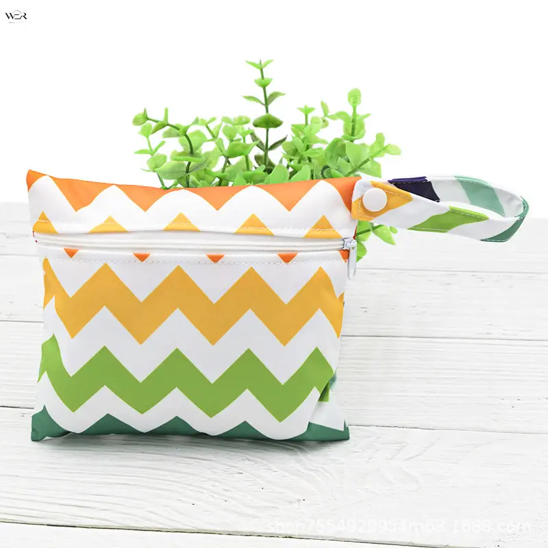 Waterproof Zipper Pouch Bag with Hand Strap, Multi‑Pattern Printed Cosmetic Storage Pouch, Lightweight Portable Travel Organizer Bag for Makeup Sanitary Napkin Small Accessories, Multiple Cartoon Floral Geometric Prints Available