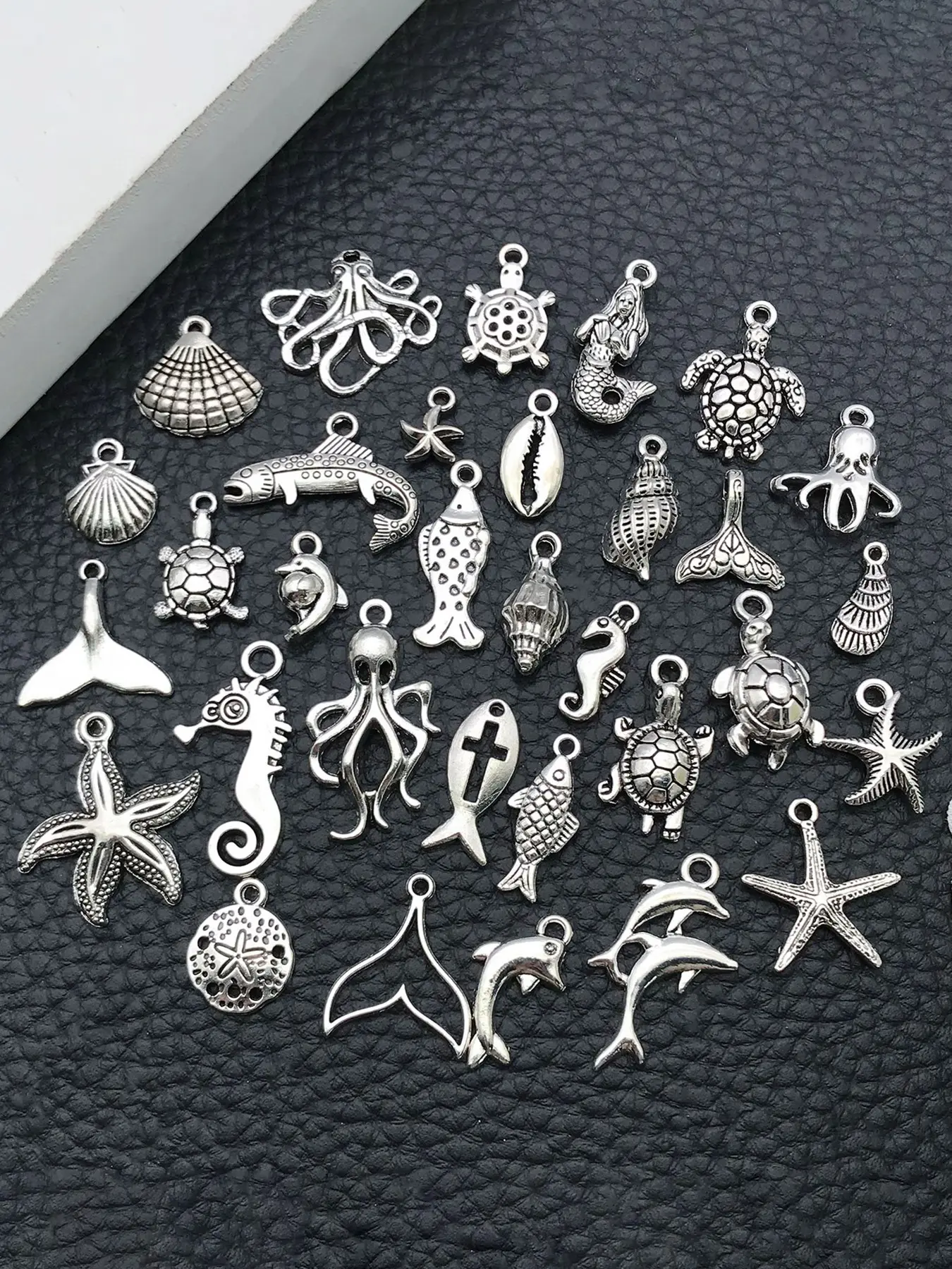 30pcs Vintage Metal Mix Size/Style Beach Charms Marine Organism Fish Charms Pendants for DIY Necklace Bracelets Earrings Jewelry Making Handmade Findings Pendant Design