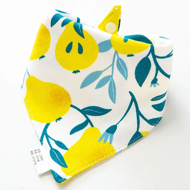 Huangli [Triangular Scarf]