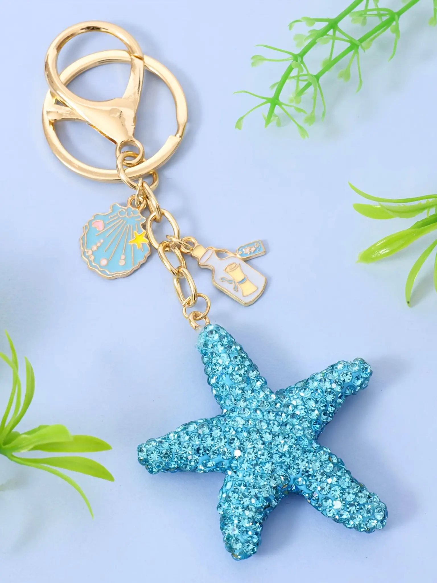 Sparkling Blue Rhinestone Starfish Keychain with Scallop Shell & Drifting Bottle Alloy Enamel Charms, Keychain for Bags, Starfish Keyring Ocean Themed Seashell Starfish Purse Charm Bag Chain, Beach Vacation Straw Purse Backpack Accessory Gift
