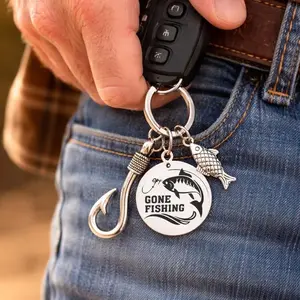 2 Pieces Fish Hook Shaped Keychain, Exquisite Accessory Specially Designed For Fishing Lovers, Thoughtful Practical Present Option For Father’s Day Holiday Gift Giving