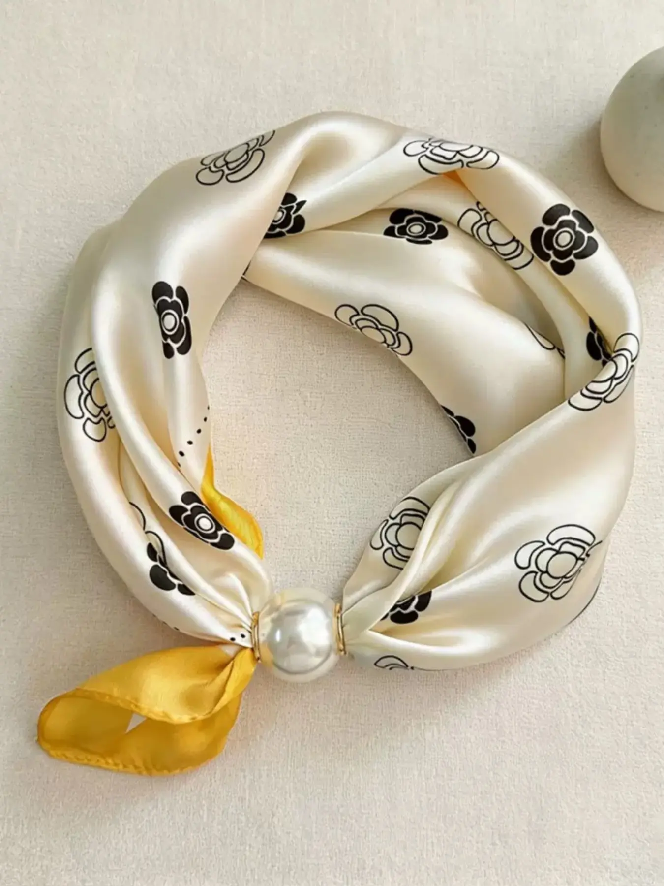Pearl Magnetic Clasp Necklace Scarf, Neckscarf Floral Pendant Collar Chain, Soft Comfortable Fashion Accessory, Casual All-Season Wrap, Polyester Shawl