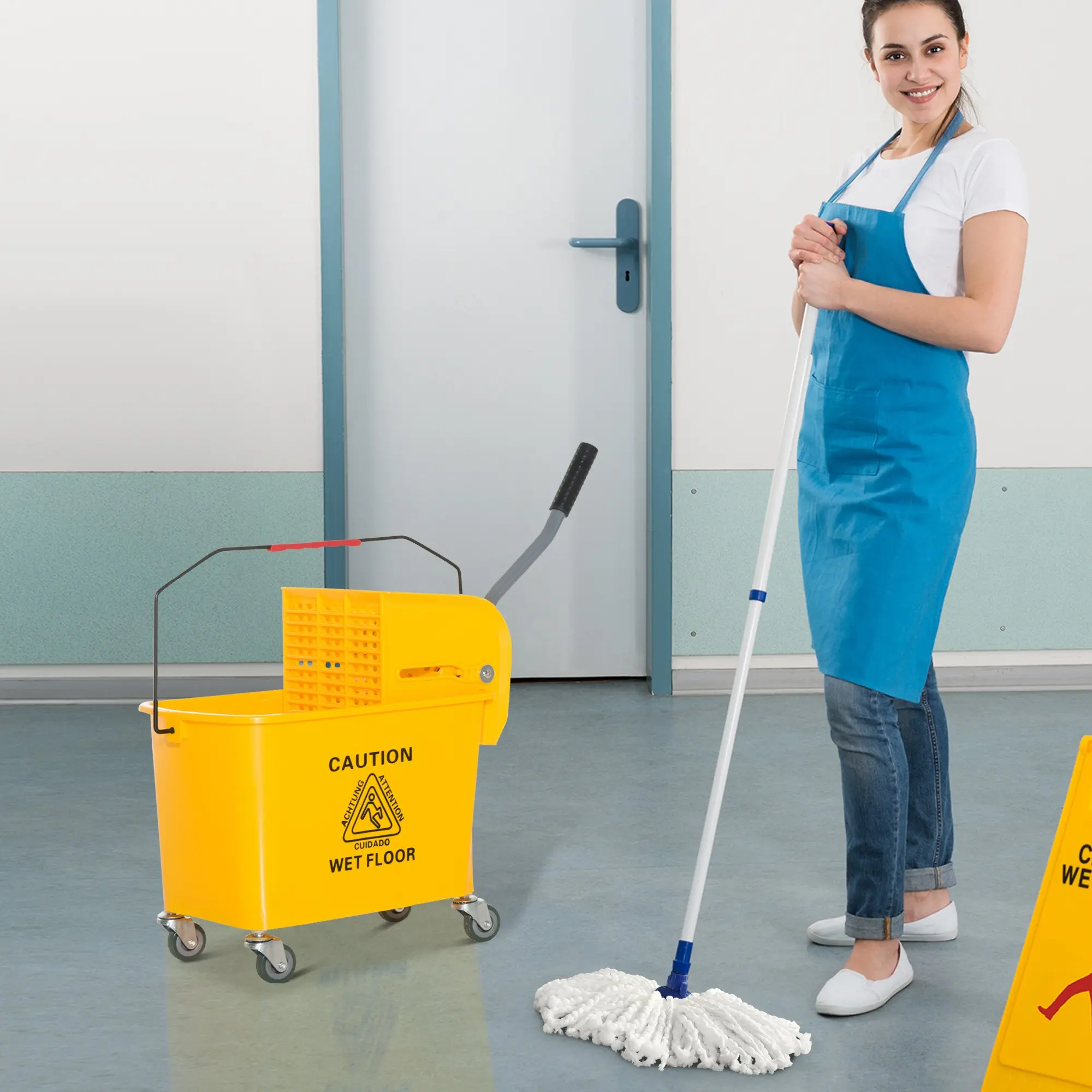 Compact Mop Bucket with Wringer