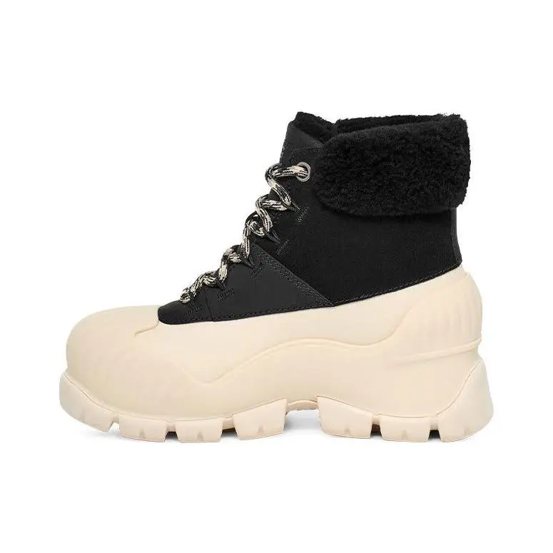 UGG Classic Short Snow Boots 1130851-BLK