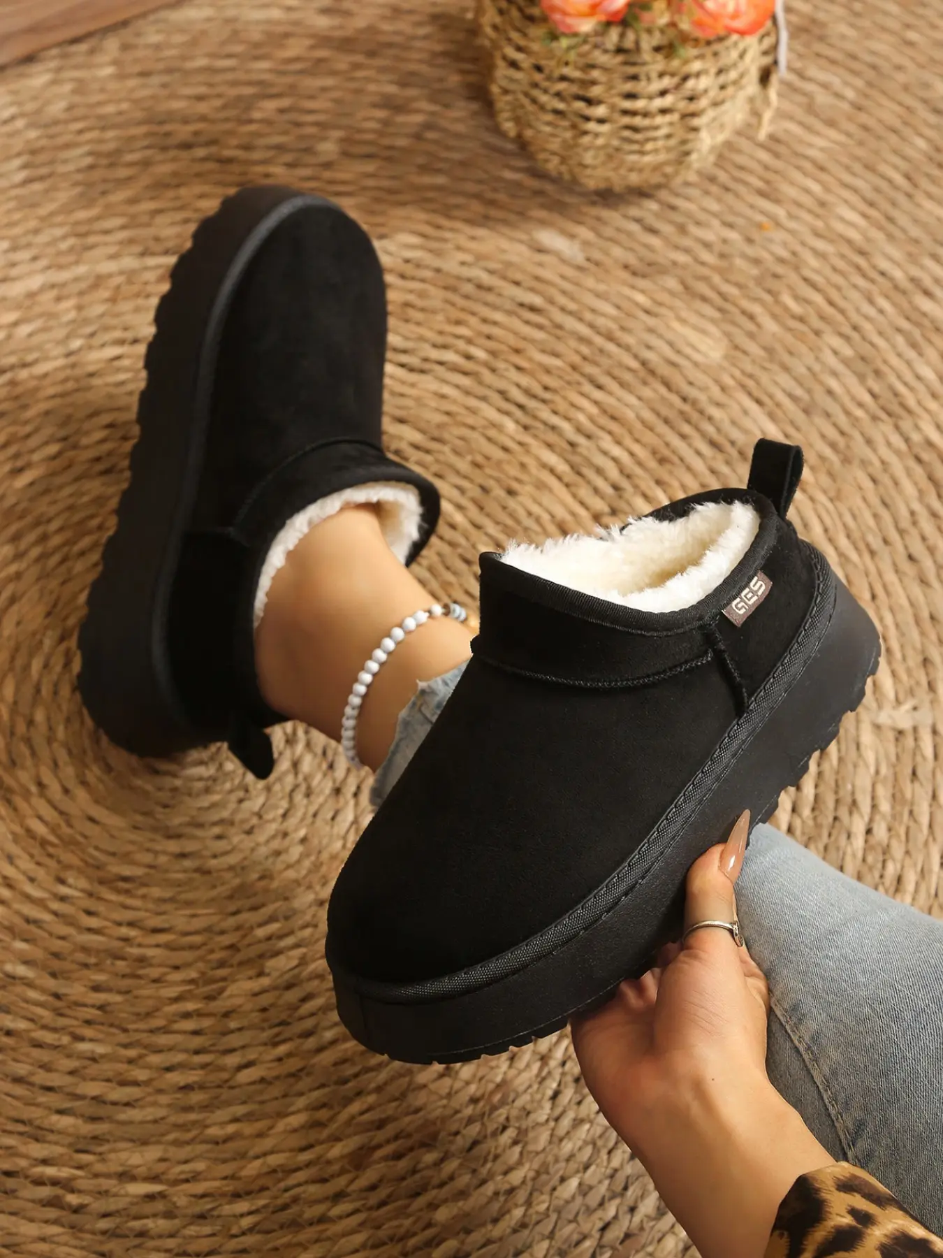 Women's Snow Boots, Ankle Winter Boots, Warm PU Leather Short Boots, Non-Slip Rubber Sole, Comfortable Round Toe Design