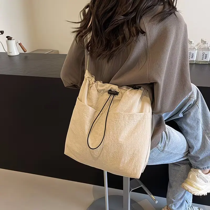 New Korean Style Casual Fitness Bag, Streetwear Crossbody Shoulder Bag, Simple Commuter Bucket Bag for Women, Trendy and Practical