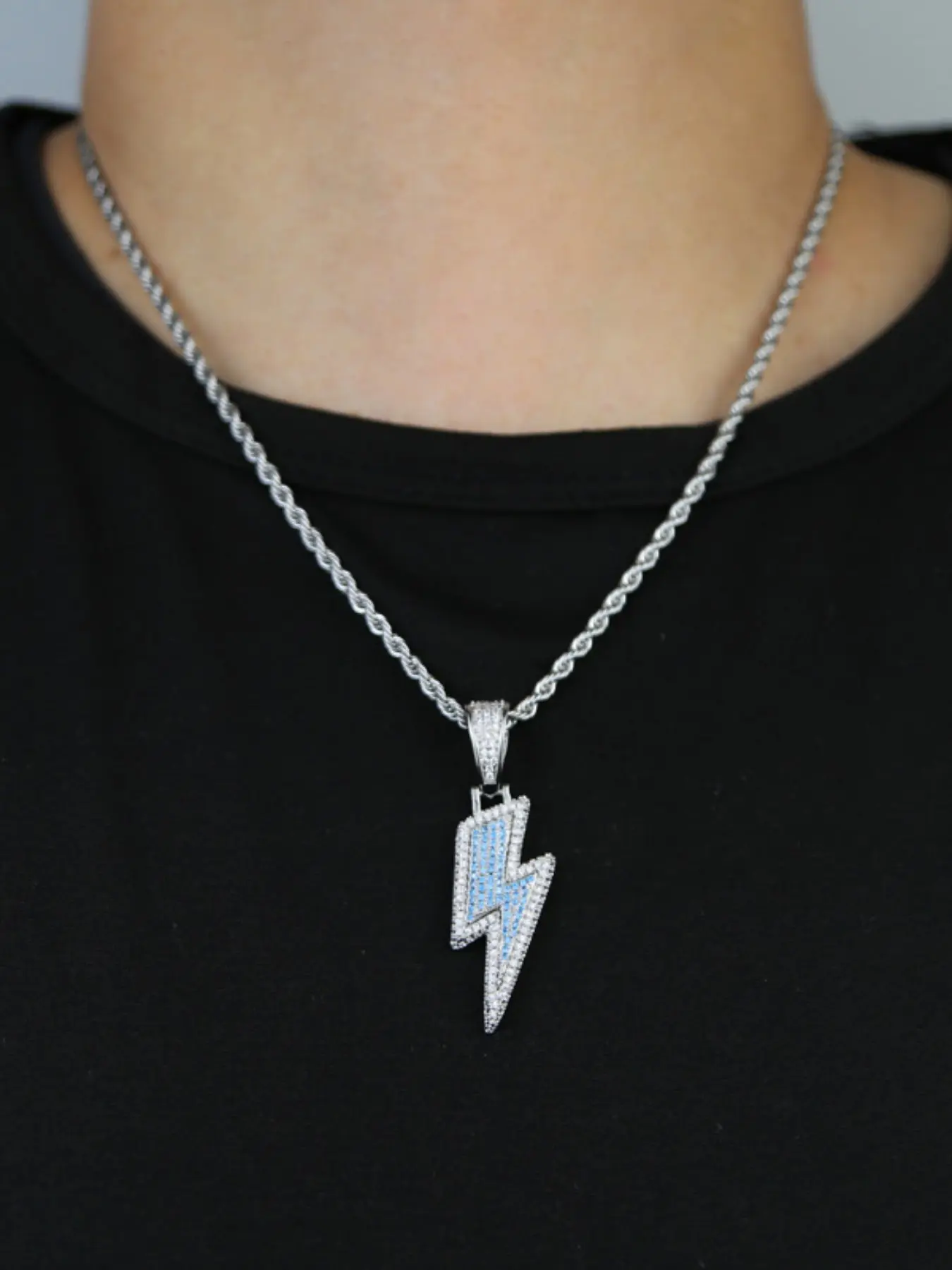 Lightning Pendant Necklace, Hip-Hop Style, Zircon Embedded, Dual Color Electroplated, Unisex Streetwear Accessory, Daily Fashion Jewelry
