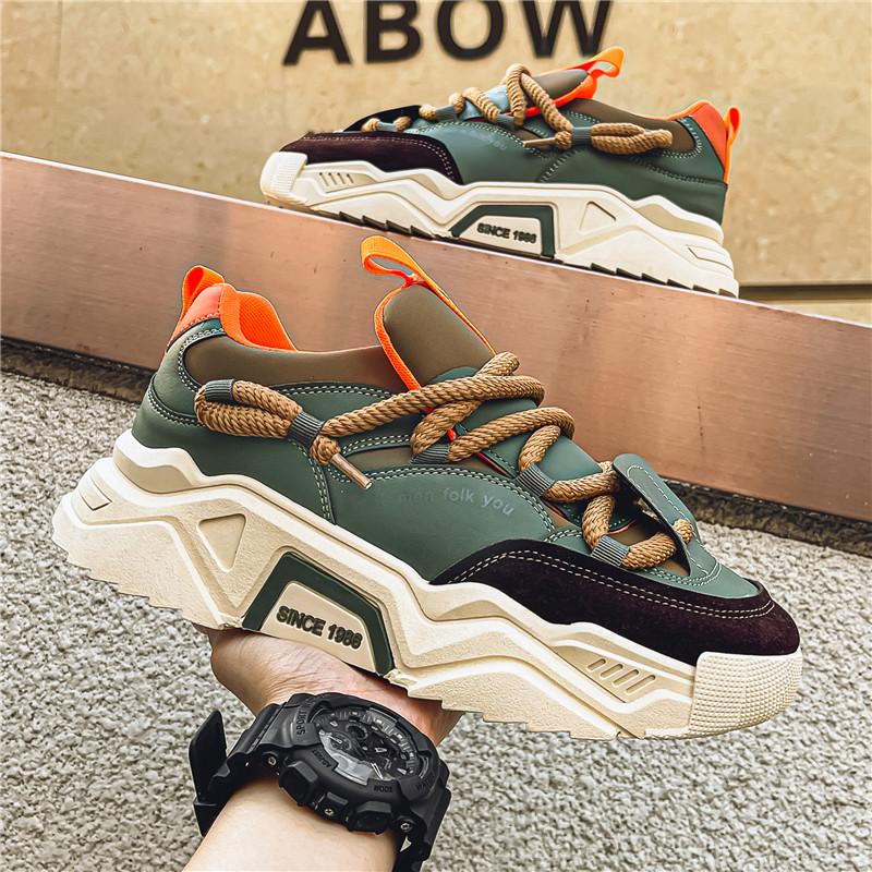 Trendy color-blocked thick-soled casual sports shoes for men, featuring a stylish low-top round toe with lace-up design, lightweight, comfortable and breathable, suitable for outdoor sports and hiking.