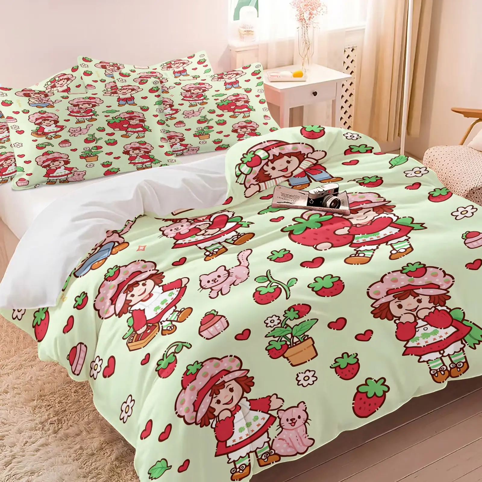 ght Green Strawberry Cartoon Girl Duvet Cover Set (1 Duvet Cover + 1-2 Coreless Pillowcases), Cute Fruit Cat Heart Floral Print, Soft Comfy All Seasons Summer Vibes Bedding Set, Ideal for Sweet Kawaii Little Girls Bedroom Dorm Decor