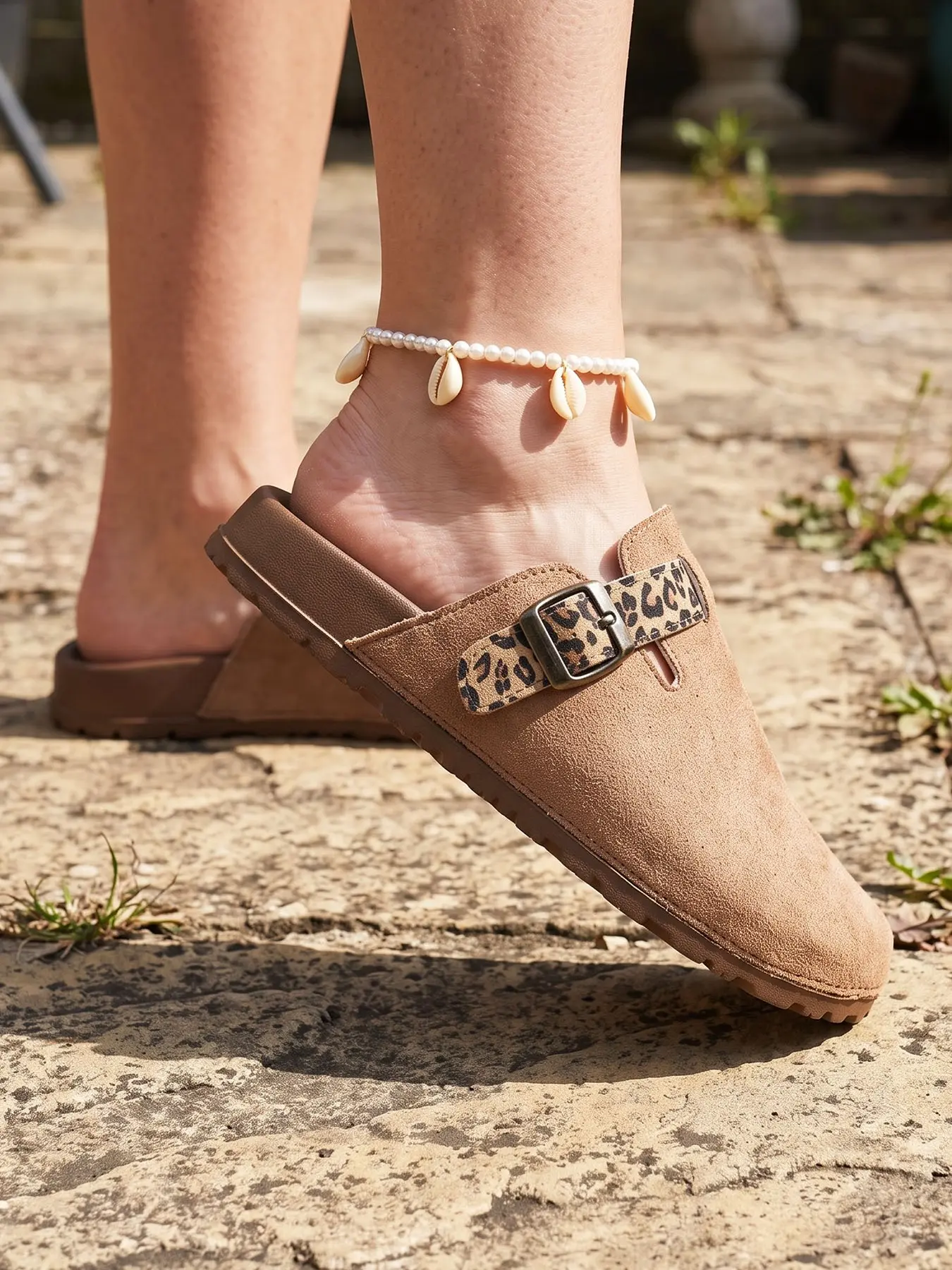 Leopard Print Buckle Slip-On Slippers, Velvet Mules, Lazy Flat Shoes, Fall Winter Casual Footwear, Thick Sole One-Step on Women's Shoes